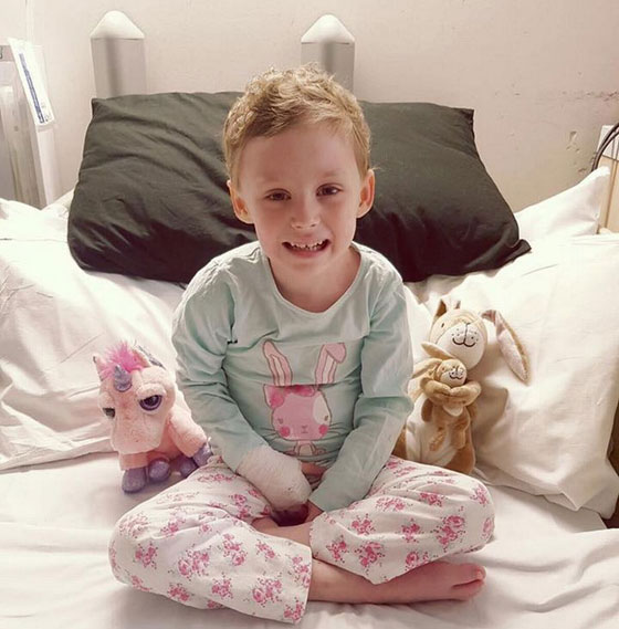 طفلة صرعها المرض الخبيث وحطم معها قلوب الملايين حول العالم صورة رقم 5