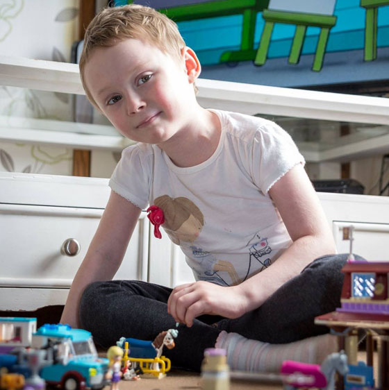 طفلة صرعها المرض الخبيث وحطم معها قلوب الملايين حول العالم صورة رقم 9