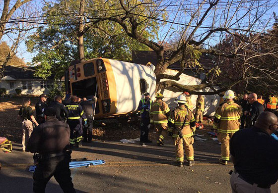 مصرع 6 اطفال في تحطم حافلة مدرسية في تنيسي الامريكية صورة رقم 3