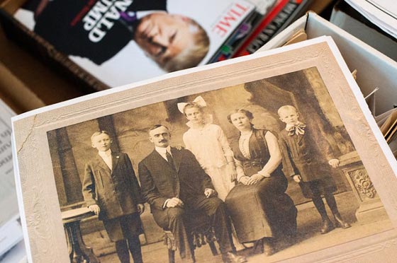 جد ترامب.. من الحلاقة الى التنقيب عن الذهب والتجارة ببائعات الهوى صورة رقم 10