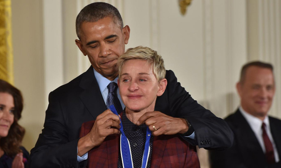  أوباما يمنح وسام الحرية لـ 21 شخصية بارزة صورة رقم 5