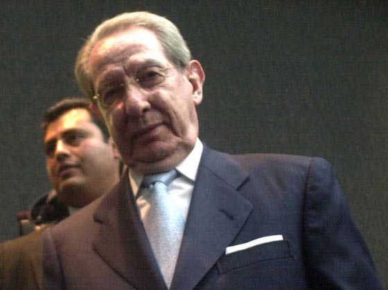 رجل ثري غريب الاطوار جعل كل سكان قريته مليونيرات بعد رحيله صورة رقم 5