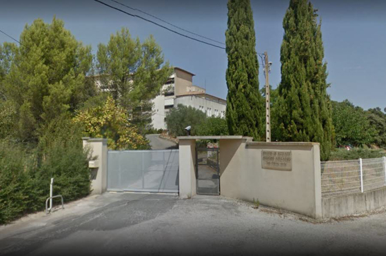  مسلح يهاجم دارا للكهنة والعجزة في فرنسا ويقتل موظفة فيه صورة رقم 5