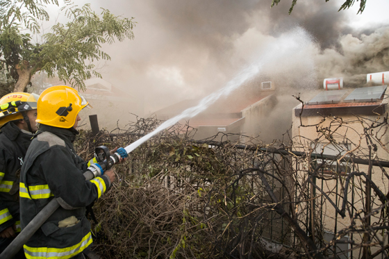 هل هذه هي الشرارة الاولى التي اشعلت الحرائق في اسرائيل؟! فيديو صورة رقم 9