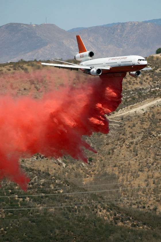 اسرائيل تحترق وتوجه الاتهامات للعرب بادعاء انها انتفاضة الحرائق! صورة رقم 23