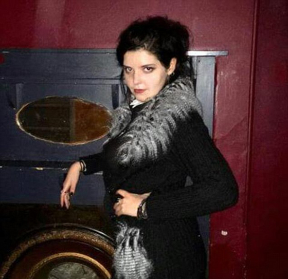 فتاة من الفضاء تعيش على الارض وتستطيع مغادرة جسدها! صور صورة رقم 4