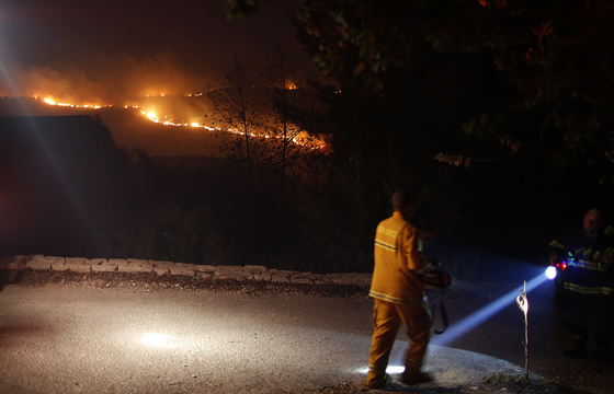 المزيد من الحرائق تستعر في اسرائيل وسوبر تانكر تستعد لاول طلعاتها صورة رقم 18