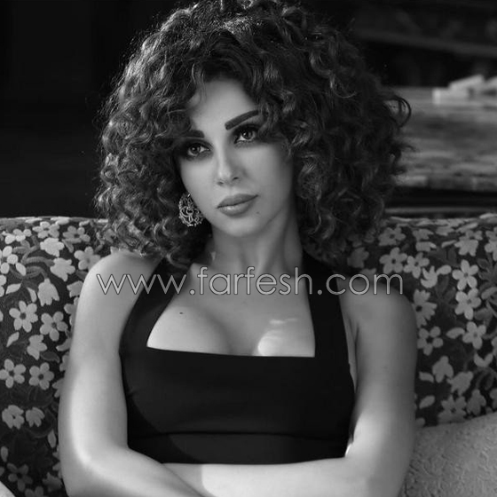 رغم حرصهن على الاناقة.. صور غير موفقة وصادمة لنجمات عربيات صورة رقم 4