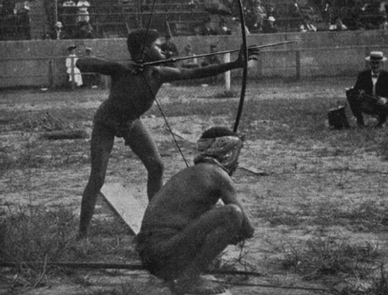  صور مزعجة جدا: بشاعة العنصرية ضد السود في حدائق الحيوان البشرية! صورة رقم 6