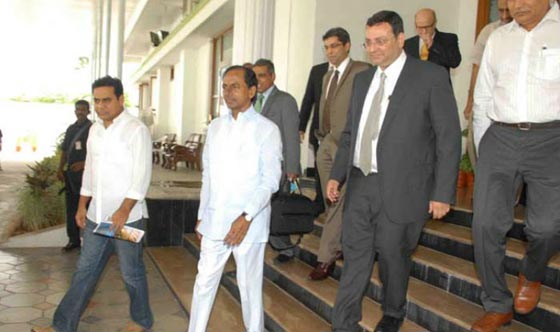 مرحاض الوزير الهندي مضاد للرصاص ومنزل كلّف دافعي الضرائب 7.3 مليون دولار صورة رقم 1