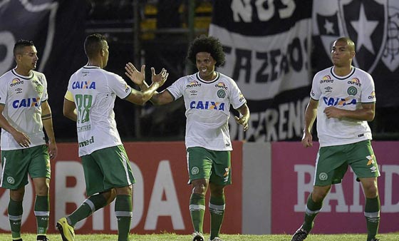 فاجعة.. تحطم طائرة تقل فريق كرة قدم برازيلي في كولومبيا ومصرع غالبيتهم صورة رقم 9