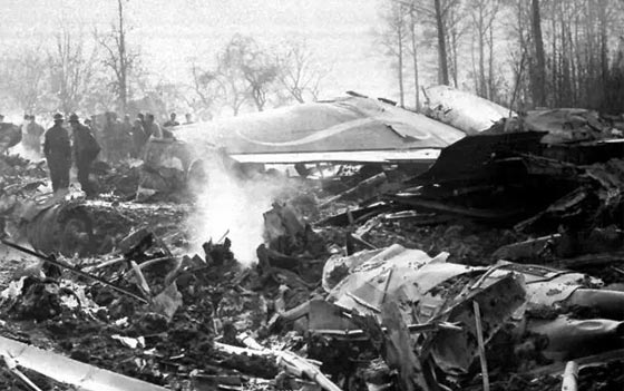 كوارث الطائرات ازهقت ارواح مئات اللاعبين والرياضيين عبر التاريخ صورة رقم 5