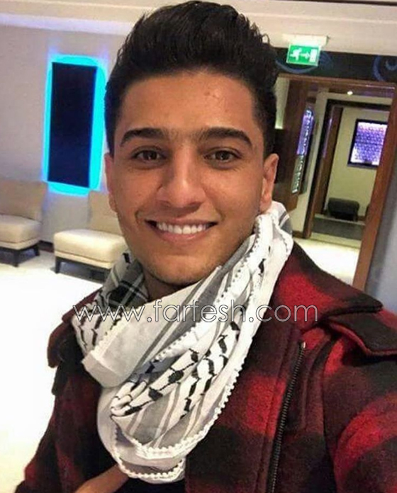 النجم الفلسطيني محمد عساف يتجول في شوارع بلده على أنغام أناديكم صورة رقم 16