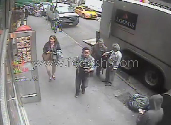 نيو يورك: البحث عن لص سرق دلوا مملوءا بالذهب  صورة رقم 5