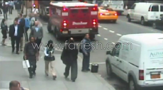 نيو يورك: البحث عن لص سرق دلوا مملوءا بالذهب  صورة رقم 6