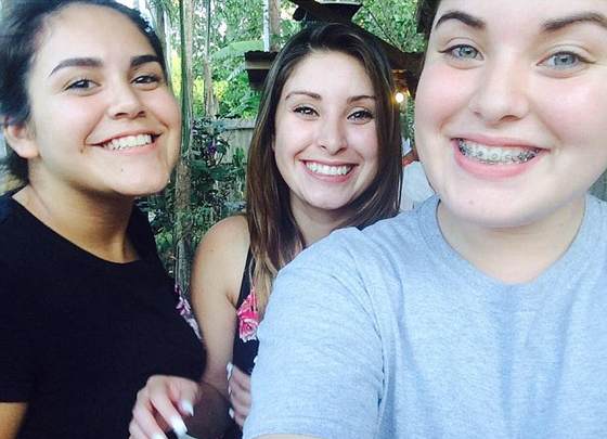 صدمة.. فتاة امريكية تنتحر امام عيون افراد عائلتها بسبب السمنة صورة رقم 1