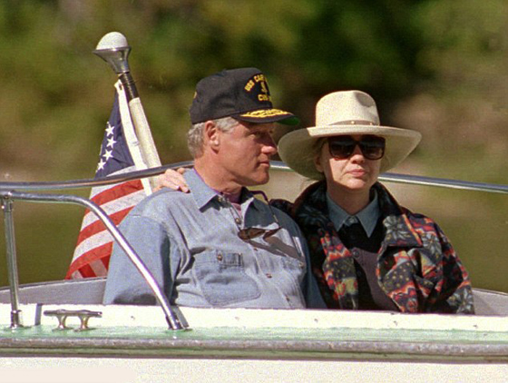 هيلاري كلينتون حرصت على ارتداء جاكيت احبته مدة 20 عاما.. صور صورة رقم 5