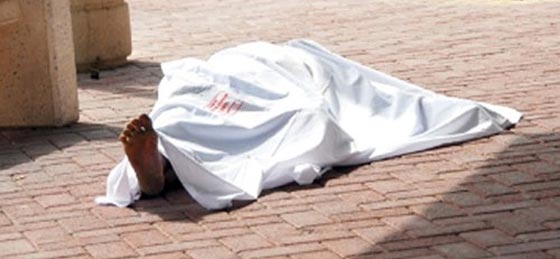  مصري دفع زوجته من الشرفة فسقطت على اخرى واتهم بقتل امرأتين صورة رقم 1