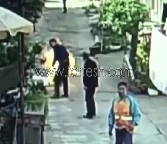 عجوز شجاع يبعد اسطوانة غاز مشتعلة وينقذ عائلة من الهلاك.. فيديو صورة رقم 1