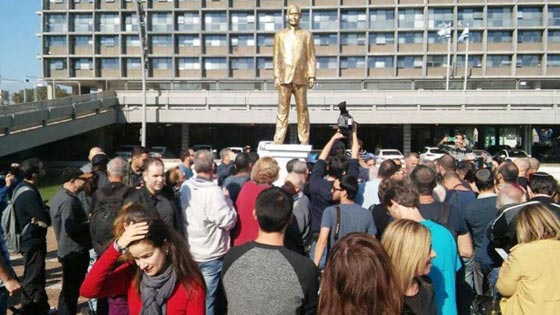 الملك بيبي.. طوله 4 امتار ويرتبط بالزعماء الشموليين صورة رقم 3