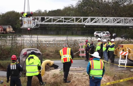 بالفيديو: مصرع شرطية سقطت بسيارتها في حفرة عميقة ظهرت فجأة وابتلعتها! صورة رقم 7