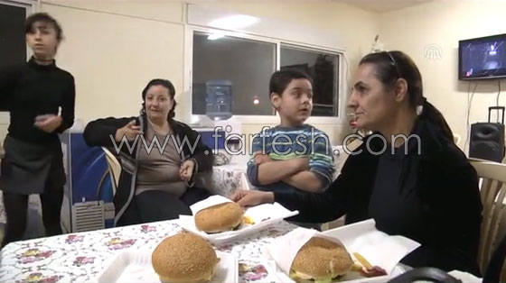  بوسطة عين الرمانة: اشعلت الحرب الاهلية اللبنانية وتحولت الى مطعم مجاني للجائعين صورة رقم 8