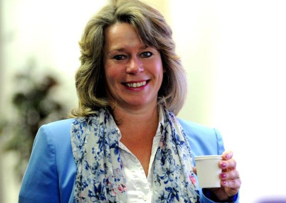 نائبة بريطانية تروي لاول مرة حادثة اغتصابها امام البرلمان صورة رقم 1