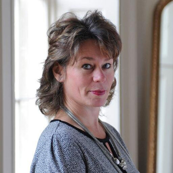 نائبة بريطانية تروي لاول مرة حادثة اغتصابها امام البرلمان صورة رقم 2