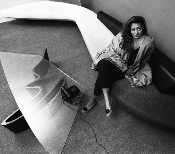 معرض للأعمال الفنية النادرة للمهندسة الراحلة زهاء حديد في لندن صورة رقم 6