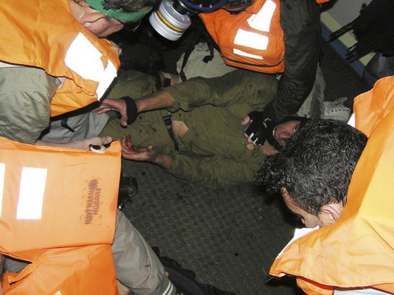  تركيا تسقط ملاحقة 4 ضباط اسرائيليين قتلوا 10 اتراك على سفينة مرمرة صورة رقم 12