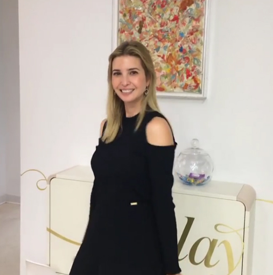 إيفانكا ترامب ترقص في طريقها الى البيت الابيض صورة رقم 4