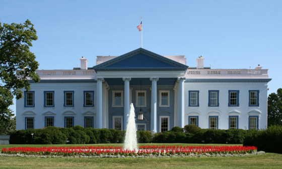 الزعيم الكوري كيم جونغ يشرف على تدريب للهجوم على 