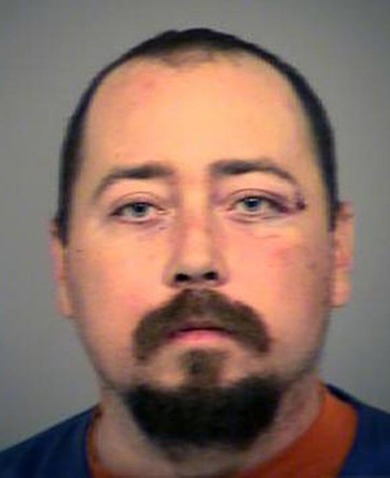 امريكي يتعقب مسلما لدى خروجه من مسجد بكاليفورنيا ويعتدي عليه صورة رقم 2