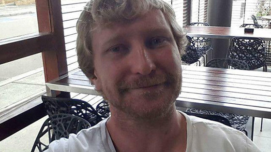 شاب يدخل السجن دون ذنب سوى انه سحب 1.5 مليون دولار من حسابه بسبب خطأ صورة رقم 2