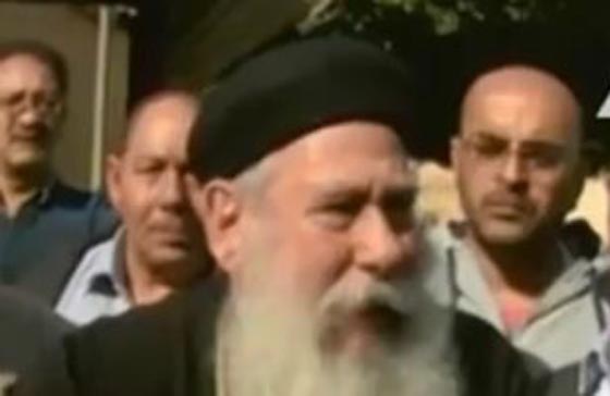 فيديو صادم: قسيس مصري يدعو لمسامحة مفجري الكنيسة (احبوا اعداءكم)! صورة رقم 4