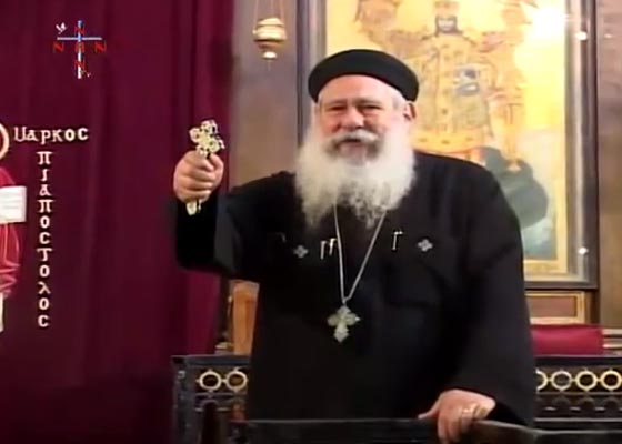 فيديو صادم: قسيس مصري يدعو لمسامحة مفجري الكنيسة (احبوا اعداءكم)! صورة رقم 1