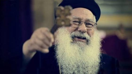 فيديو صادم: قسيس مصري يدعو لمسامحة مفجري الكنيسة (احبوا اعداءكم)! صورة رقم 3