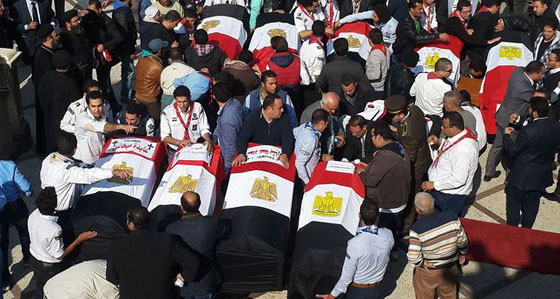 داعش يتبنى تفجير الكنيسة البطرسية المصرية: الانتحاري ارتدى حزاما ناسفا! صورة رقم 6