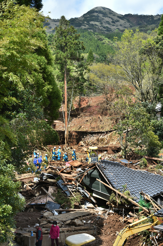 كوارث عام 2016 قتلت 10 الاف انسان وكلفت 158 مليار دولار صورة رقم 21