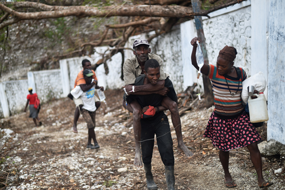 كوارث عام 2016 قتلت 10 الاف انسان وكلفت 158 مليار دولار صورة رقم 12