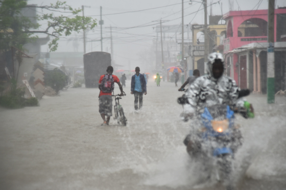 كوارث عام 2016 قتلت 10 الاف انسان وكلفت 158 مليار دولار صورة رقم 13