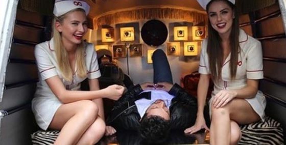 مشهد لممرضات تركيات بلباس قصير جدا يثير موجة غضب صورة رقم 5