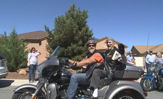 فيديو يستعرض اللحظات المؤثرة التي شهدها عام 2016 حول العالم صورة رقم 11