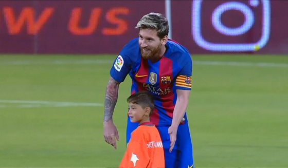 فيديو يستعرض اللحظات المؤثرة التي شهدها عام 2016 حول العالم صورة رقم 9