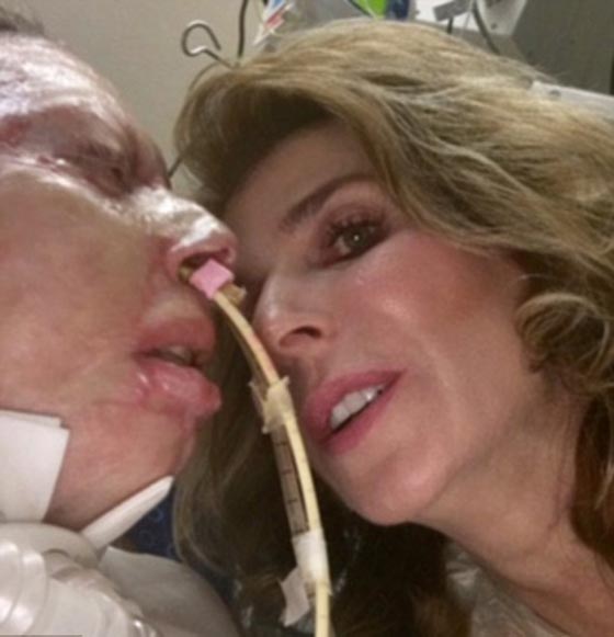 على فراش الموت.. شابة  تروي كيف سكب صديقها الوقود عليها واحرقها! صورة رقم 7