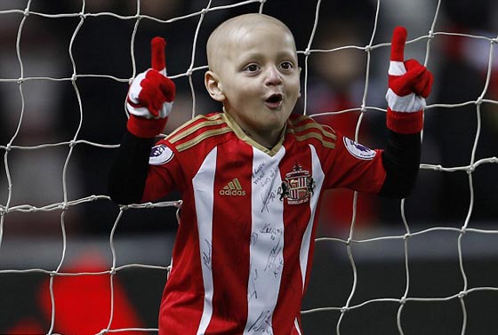 مؤثر جدا.. طفل يبعث الامل في الآخرين وهو يحتضر من السرطان صورة رقم 6