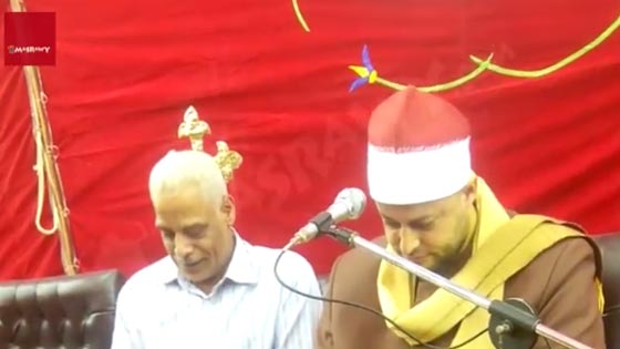 اجمل موقف من شيخ مصري يتلو القرآن بعزاء مسيحي: فيديو وصور صورة رقم 4