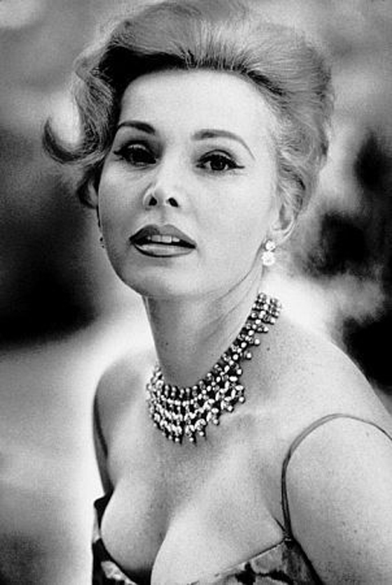 رحيل النجمة الغجرية زا زا غابور عن 99 عاما.. و9 زيجات اطالت عمرها صورة رقم 25