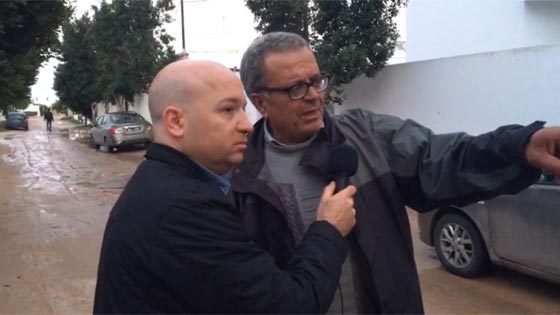  ماذا يفعل مراسل قناة اسرائيلية امام بيت الزواري بعد ساعات من اغتياله صورة رقم 3