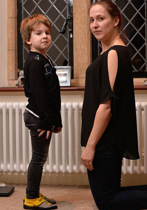 احكموا بانفسكم.. هل يعاني هذا الطفل من زيادة في الوزن؟ شاهدوا الصور صورة رقم 1